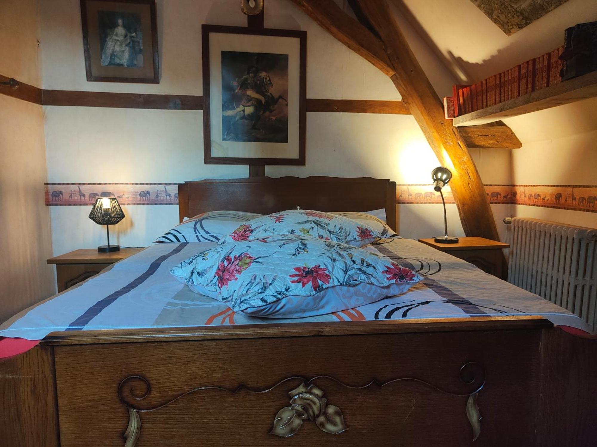 La Taniere Des Tanneries Bed & Breakfast Tonnerre Exterior photo