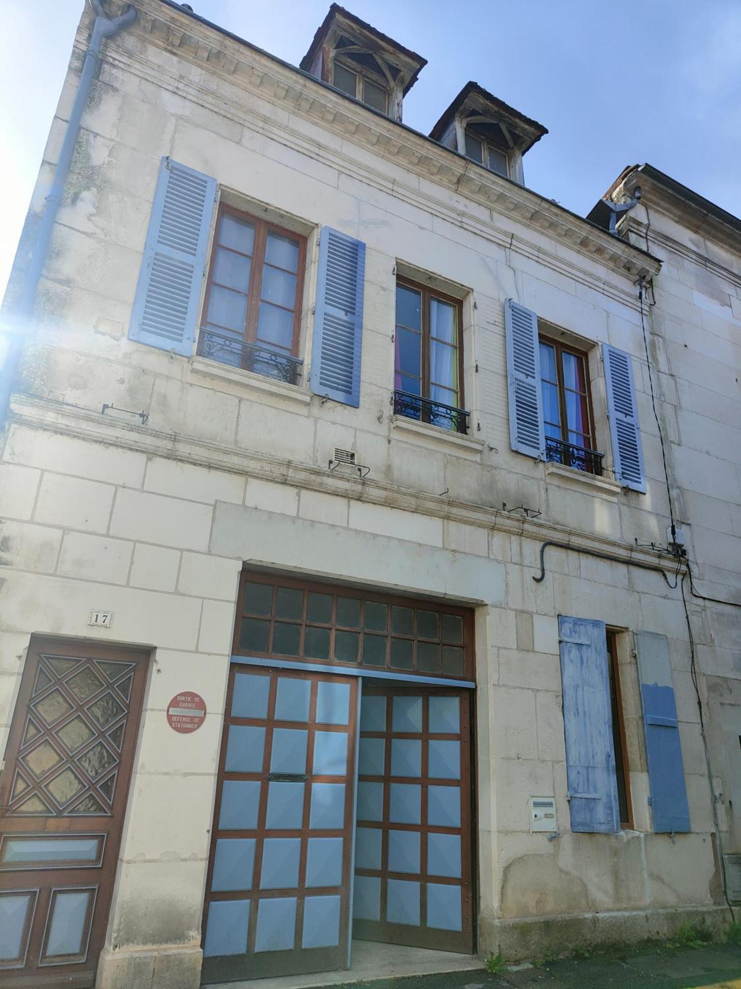 La Taniere Des Tanneries Bed & Breakfast Tonnerre Exterior photo